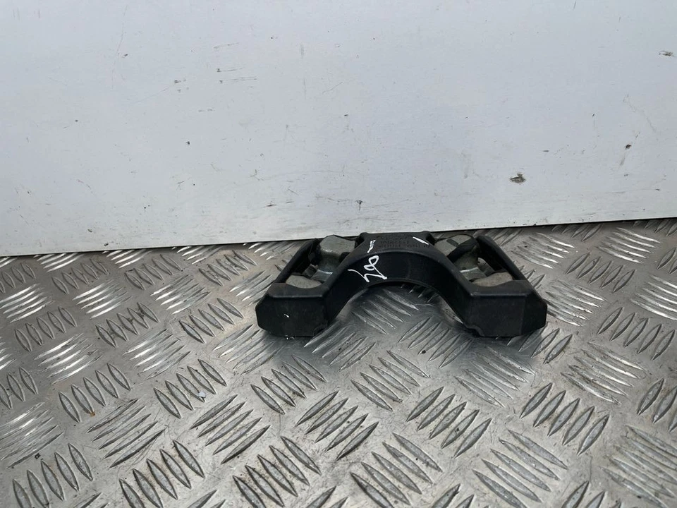 Rover Range Rover 2014 front shock absorber mounting bracket 6H5211002 LIQ16465 - image 4 of 4