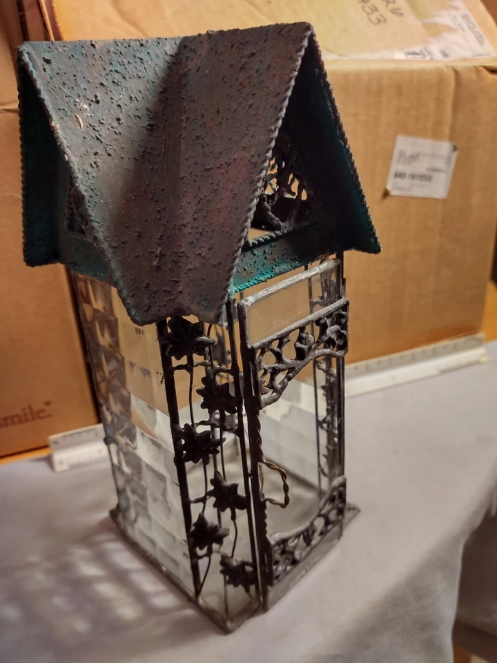 Linterna portavelas vintage de vidrio biselado para casa - filigrana de metal - imitación... Foto 2 de 4