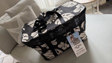 Aloha Collection Clevermade Collapsable Beach Tote Hawaii Floral -Black