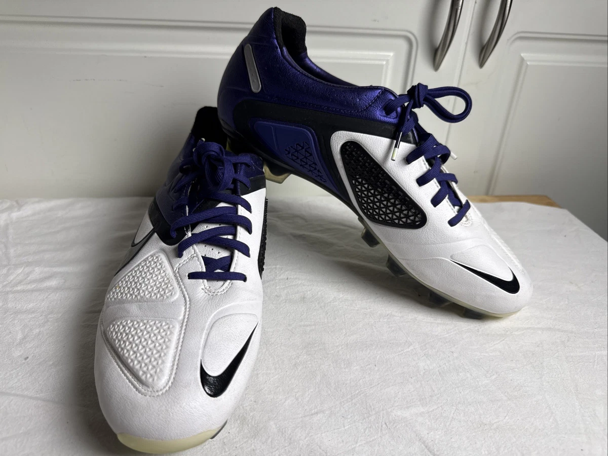 Preços baixos em Chuteiras de futebol Nike CTR360 Maestri para