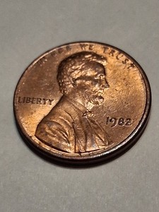 1982 P Lincoln Memorial Small Date 2.5g