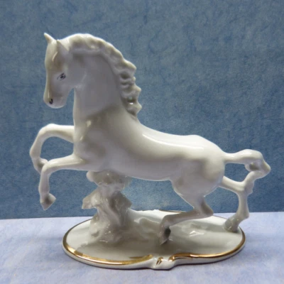 24730. Pferd stehend  Deko Figur  weiss  Arpo Romania   14 cm - Bild 1 von 4