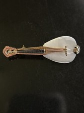 Vtg Gold Tone Metal Mother of Pearl MOP Mandolin Guitar Instrument Brooch Pin