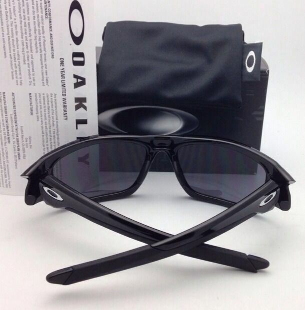 New OAKLEY Sunglasses VALVE OO9236-01 Polished Black Frame w