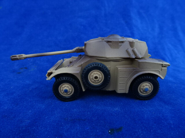 ATLAS ÉCHELLE 1:43 blindé militaire panhard kégresse armée france EUR 6