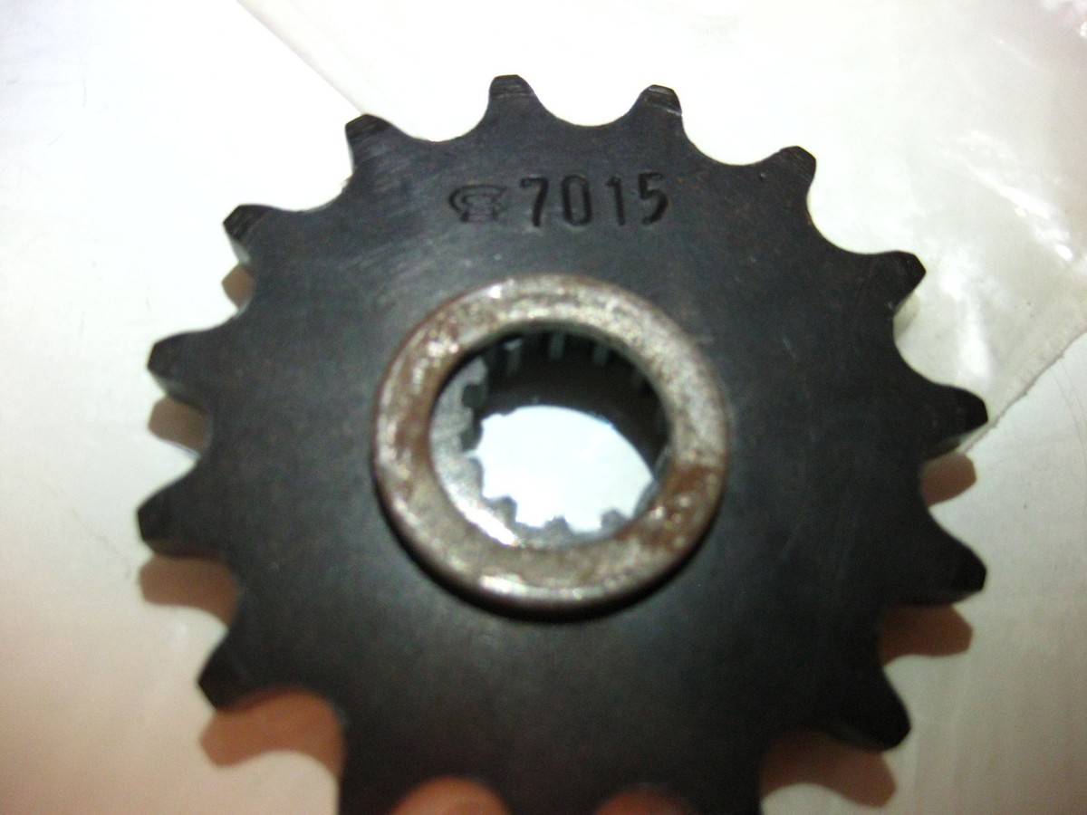 New Kawasaki 76-79 KZ900 Front Sprocket 15 Tooth For Chain 630