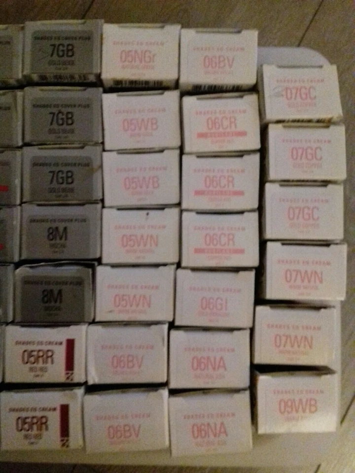 Gros lot 54 coloration REDKEN SHADES EQ CREAM BLOND IDOL EXTRA LIFT .... 60 ml - Photo 4/4