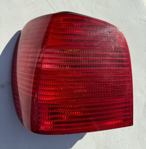 Rückleuchte Rücklicht links VW Polo 6N2 Bj. 99-01 6N0945095H