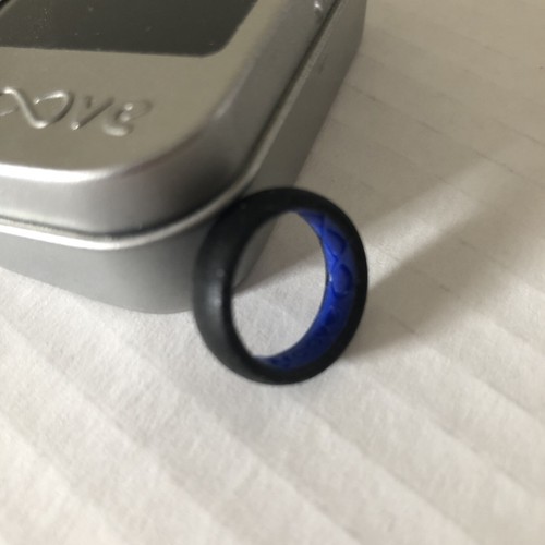 Groove Life Black / Blue Women’s Size 4 Silicone Ring Wedding Band - 第 2/5 張圖片