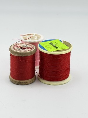 Vintage Sewing Thread Spool Lot Red Pink Wooden Plastic Coats Clark s 