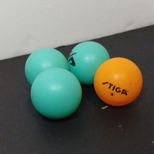 STIGA Table Tennis Balls Lot of 4 Plastic 3 Green, 1 Orange