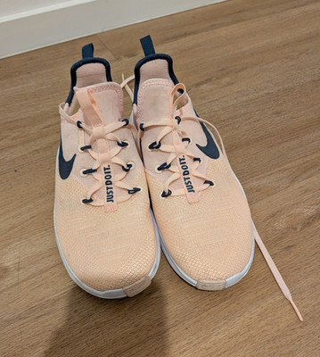 Nike Sneaker Unisex Erwachsene Pfirsich/Weiß Low Top Größe 39 Mesh