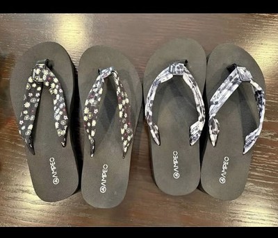 Ampeo Cushioned Thong Style Flip Flops With Floral Print Straps in Ladies Size 8