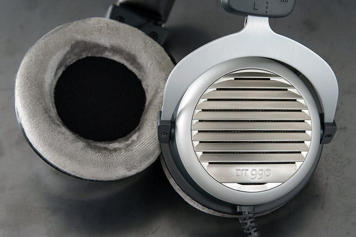 beyerdynamic DT 990 Premium 32 Ohm Headphones Dt990 for sale beyerdynamic DT 990 Premium 32 Ohm Headphones Dt990 for sale