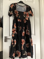 LADIES - Black Floral Patterned Short Sleeve Dress - BOOHOO - Size 8 - BX113