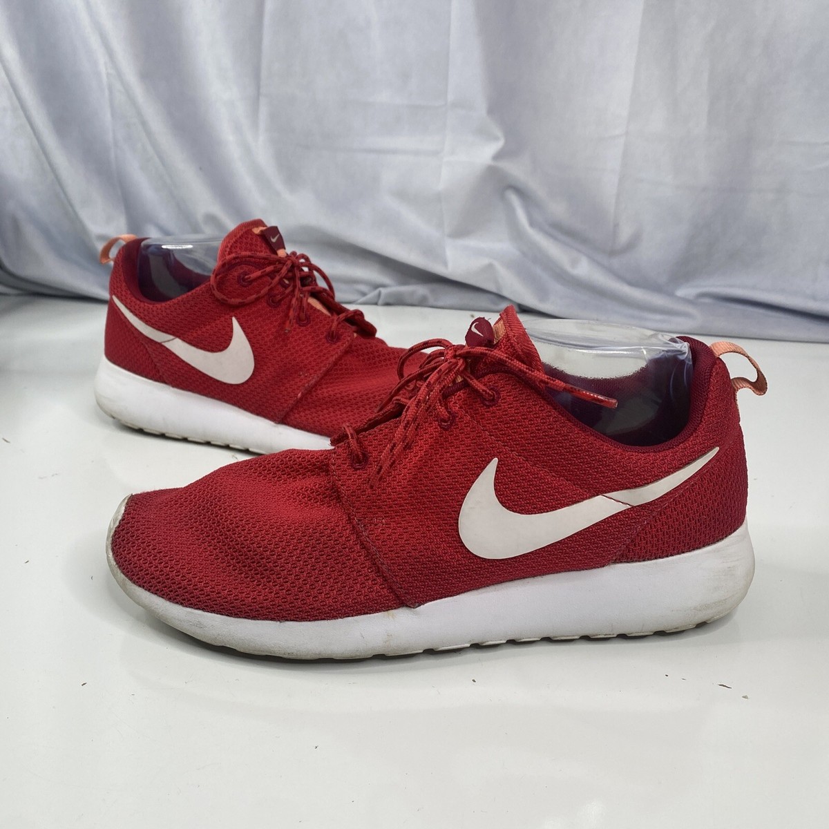 nike roshe run id red