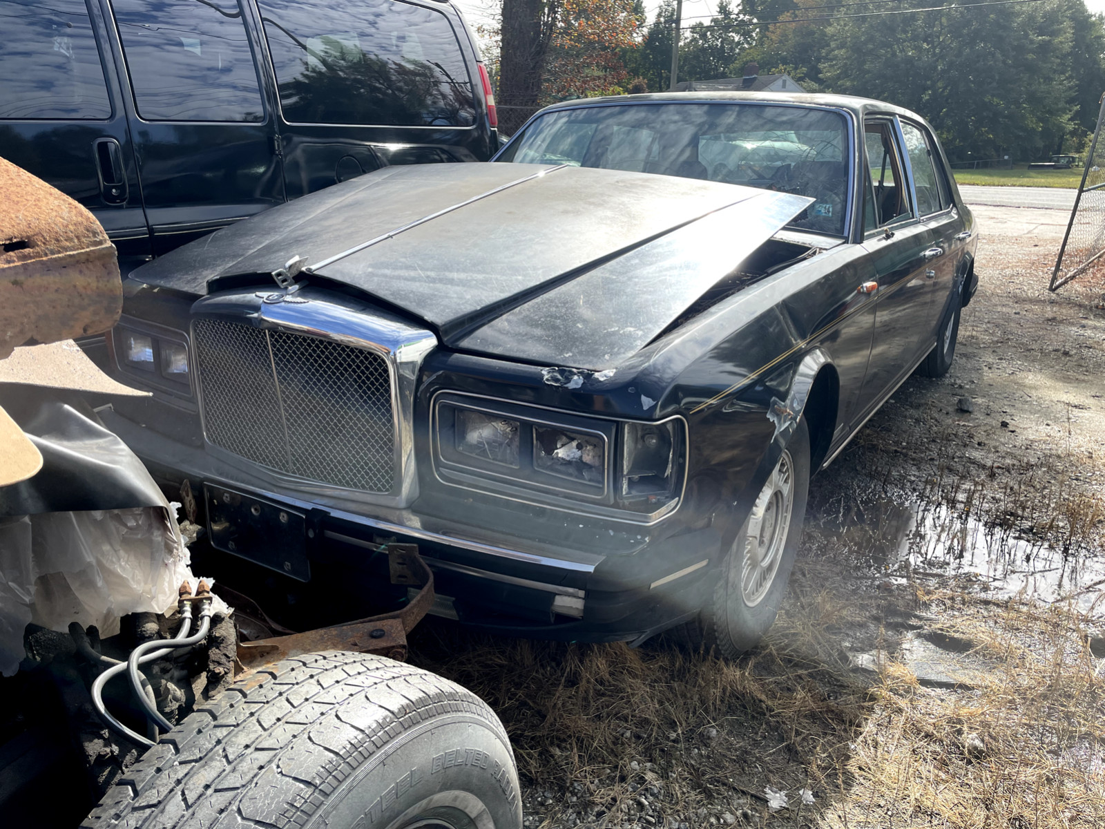 ROLLS ROYCE SILVER SPUR WINDOW MOTOR. A HUGE SPIRIT DAWN BENTLEY PARTS INVENTORY