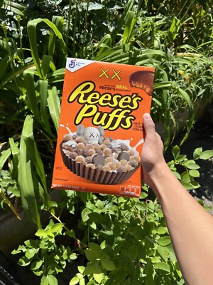 KAWS x Reese s Puffs Cereal Box 11.5 oz Limited Edition Street Pop Art SEALED