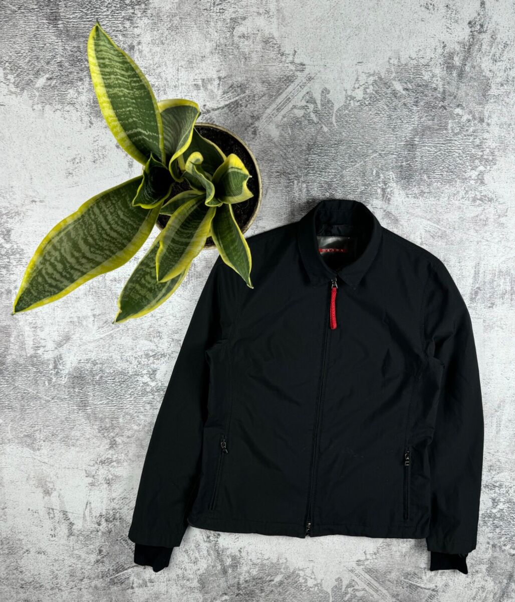 Prada Milano Gore-Tex Windstopper Luxury Women Nylon Light Prada Milano Gore-Tex Windstopper Luxury Women Nylon Light