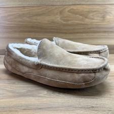 UGG Ascot Mens Slippers 11 Sand Suede Moc Toe Shearling Fur Lined Cozy