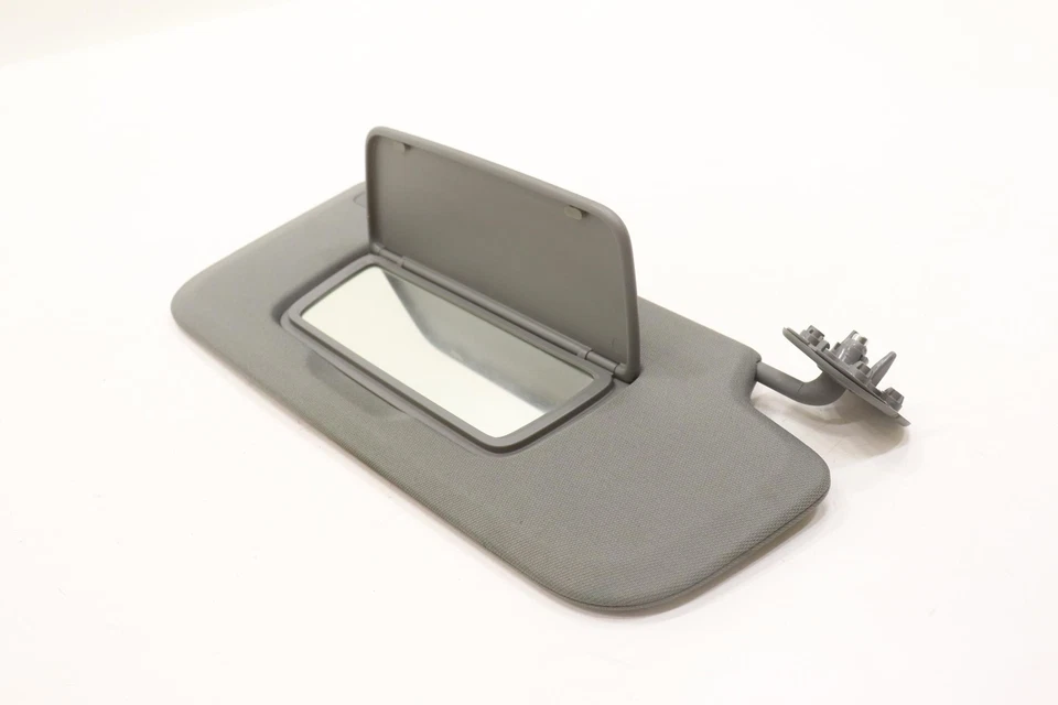 Parasol delantero derecho GMC SIERRA 1500 2020-2025 OEM 13591872 TRIM_H0U Foto 2 de 4