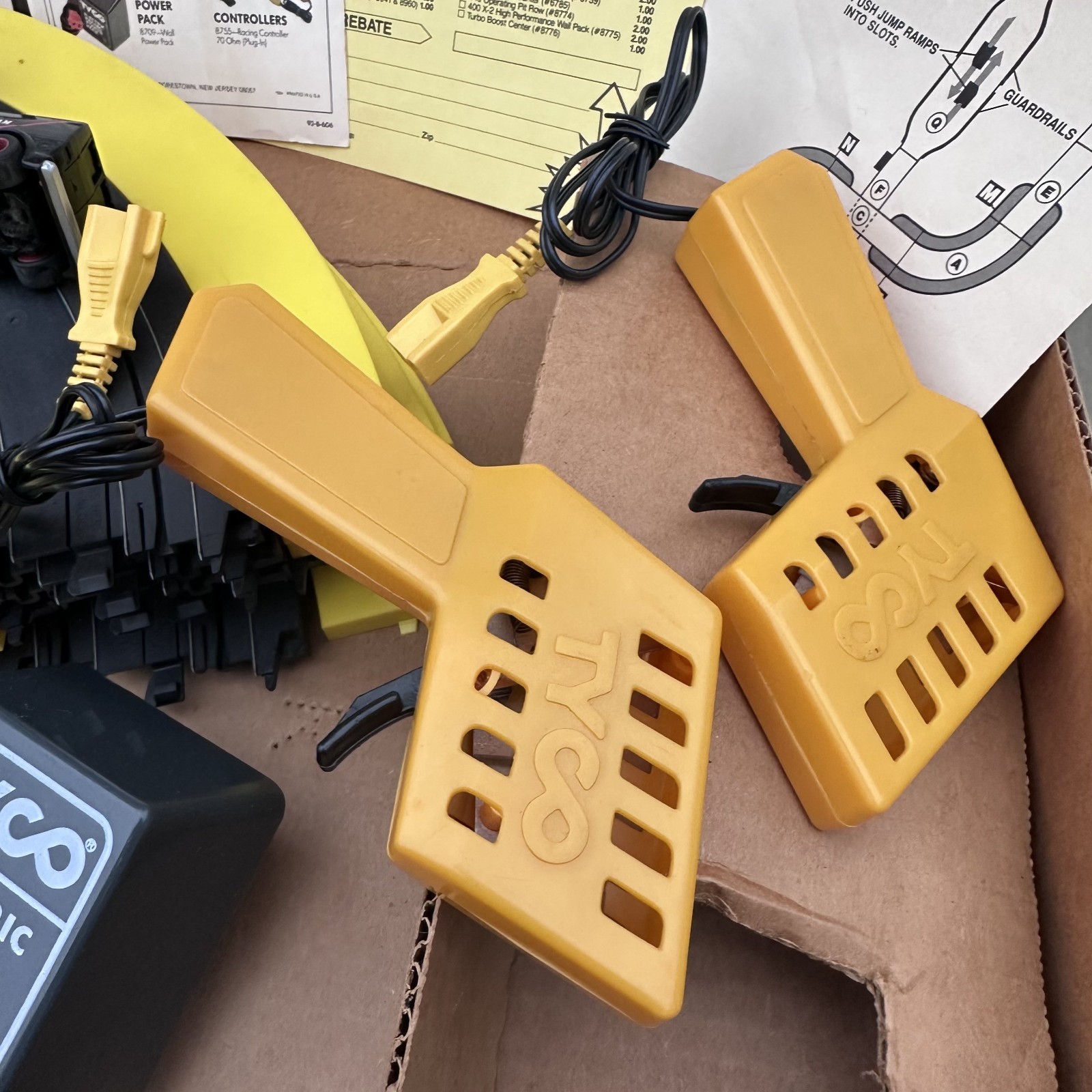 A-TEAM Slot Car Action Race Track Set w/Original Box TYCO 1983 - Vintage