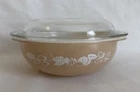 Vtg Pyrex Promotional Berries Tan 2 Quart Ovenware Casserole Dish w/ Lid