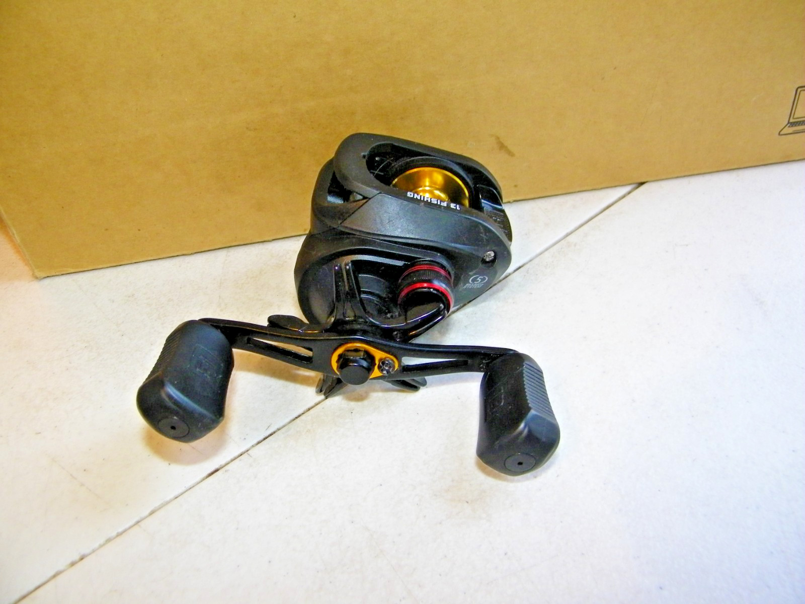 13 Fishing Origin R1 6.6:1 Left Hand Casting Reel For Parts Or Repair