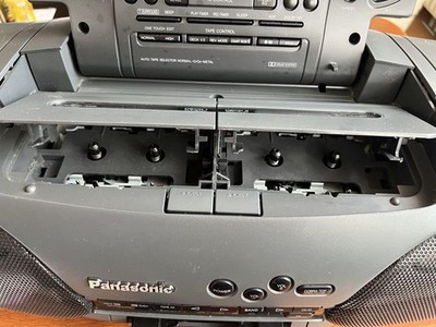 Panasonic CDラジカセ RX-DT75 Panasonic RX-DT75 CD/Headphone Jack/Cassette/Radio Boombox