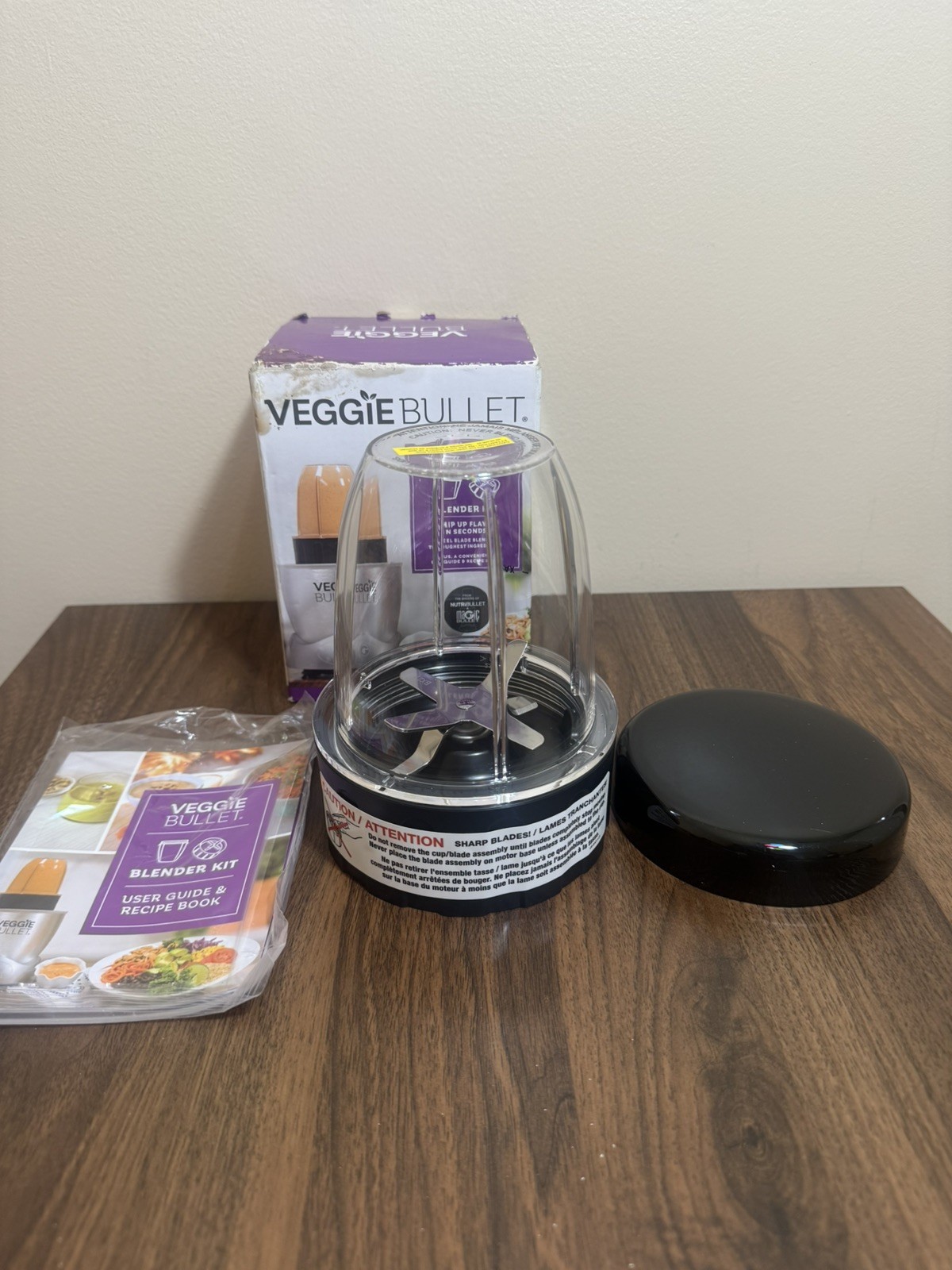 Veggie Bullet Replacement Blender Cup  & Blade Damage Box