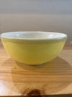 Vintage Yellow PYREX Large Nesting Mixing Bowl 4 QT #404 Primary Color 10”