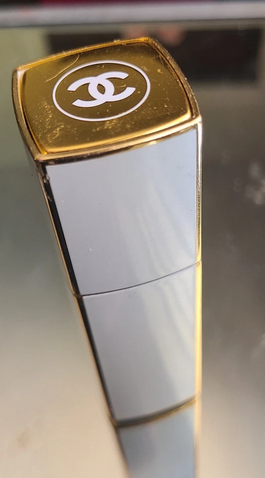 Туристический распылитель Aurhentic Chanel Mademoiselle Twist & Spray - Изображение 2 из 4