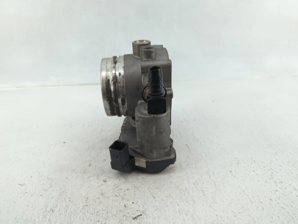 BMW 435i 2014-2016 carrocería del acelerador KJ6EU Foto 4 de 4