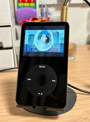 🍎NEW Apple iPod Classic Video 5th Generation Black/White 30/60
