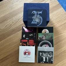 Queen "The Crown Jewels" 8 CD Box, Edle Aufmachung in Samt