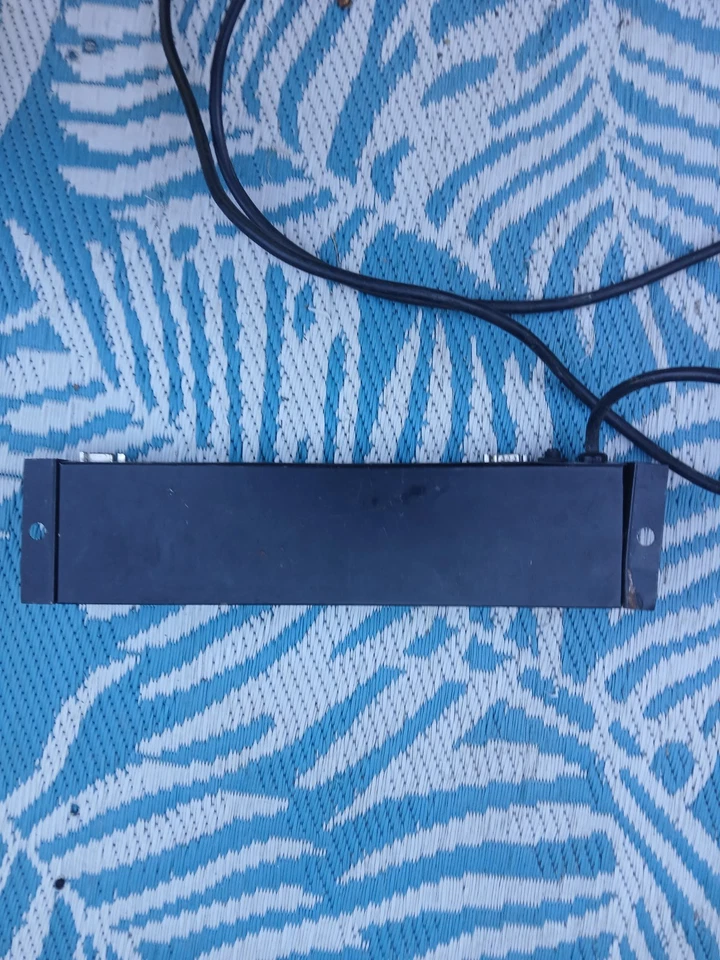 Eliminator et Pro8 Lighting Power Supply - Image 3 of 4