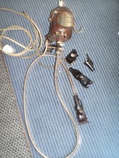 2 TONDEUSES ELECTRIQUES DE COIFFEURS SUR RAIL AU PLAFOND