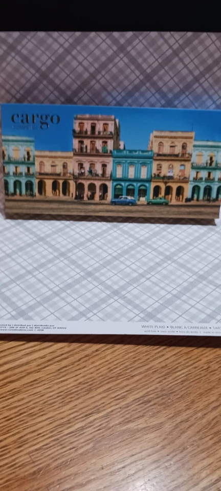 Paleta de sombras de ojos cargo HAVANA Nights: sombras 12 x 0,03 OZ, cepillo de doble extremo Foto 4 de 4