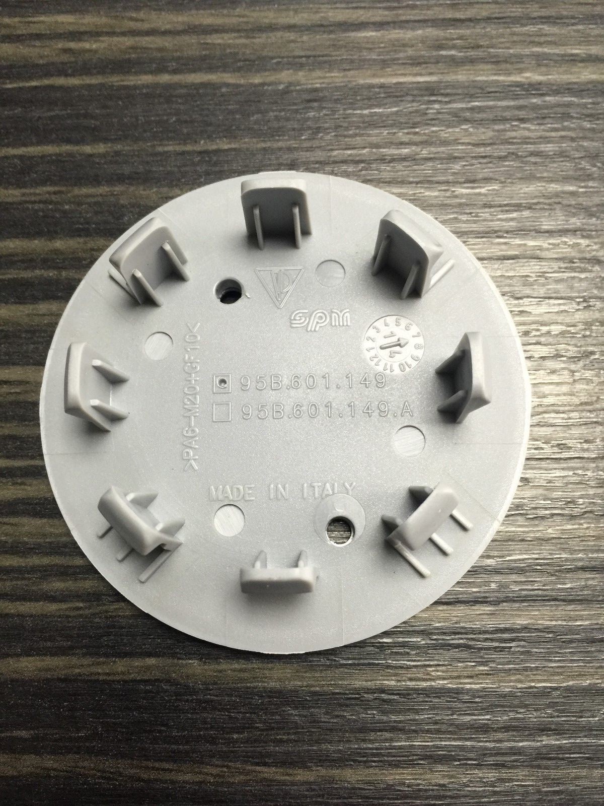 New Genuine Porsche Macan 2014 Onwards Wheel Center Caps  