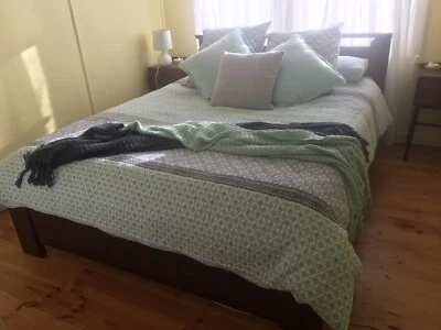 Queen Size Bed And Pillow Top Mattress Beds Gumtree Australia