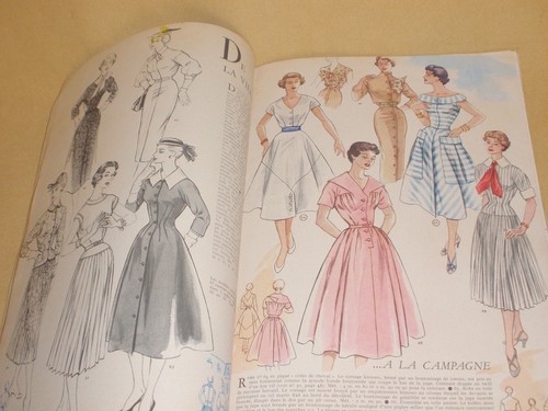 May 1954 Issue Modes & Travaux Magazine - Navy Brocade Givenchy on Cover - Picture 5 of 7