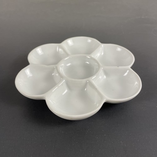 Ceramic Flower Watercolor Palette 4.75 In Diameter 6 Petals & Center