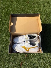 MIZUNO MORELIA SALA JAPAN IN Super White Pearl/Gold Futsal Shoes