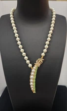 * SALE * Heidi Daus Inspired Peas In A Pod Necklace