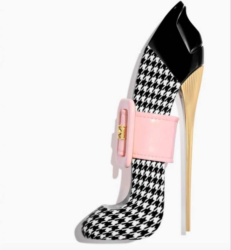 Parfum Carolina Herrera Tweed Talk 2025  - Imagen 2 de 4