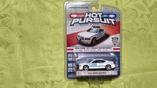 1/64 GREENLiGHT HOT PURSUIT NYPD 2010 DODGE CHARGER YORK CITY POLICE DEPARTMENT