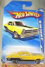2010 Hot Wheels 82 Muscle Mania 4/10 '66 FORD FAIRLANE GT Yellow Variant wMC5Sp
