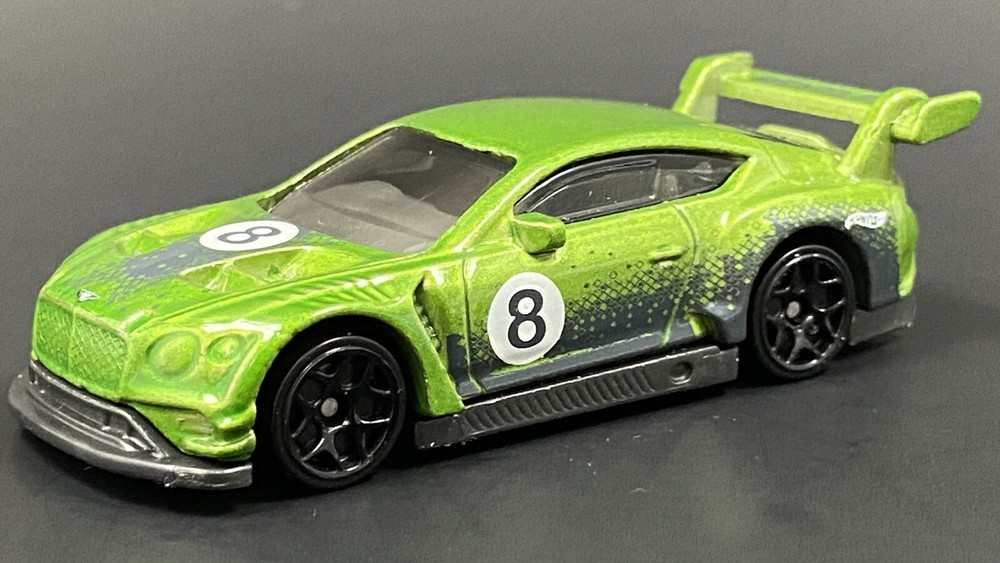 2018 18 BENTLEY CONTINENTAL GT3 RARE 1:64 DIECAST DIORAMA COLLECTABLE MODEL CAR