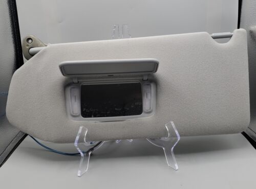 2008-2003 Honda Pilot Sun Visor Gray OEM Driver side Vanity Mirror Light Tested - Picture 4 of 17