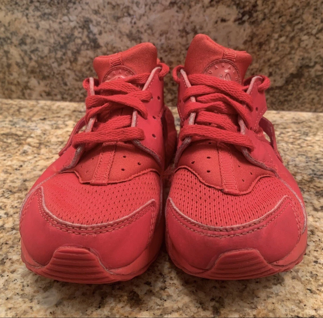 Nike huarache junior size 2 sales
